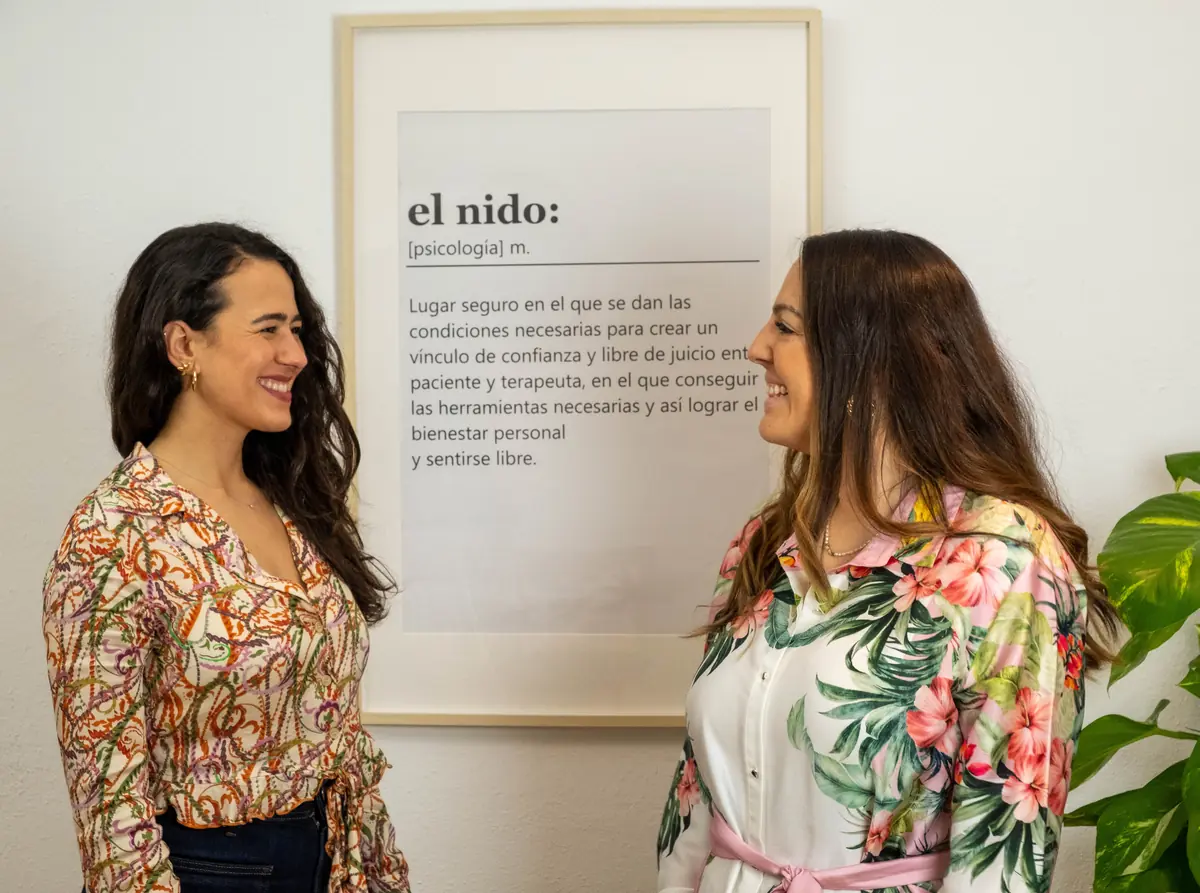 El equipo de El Nido junto a su definición